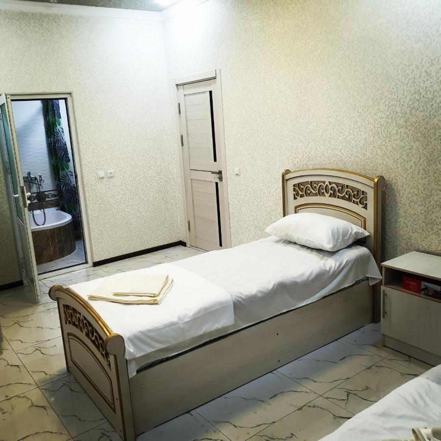 Хостел Eski Shahar Andijan Exterior foto